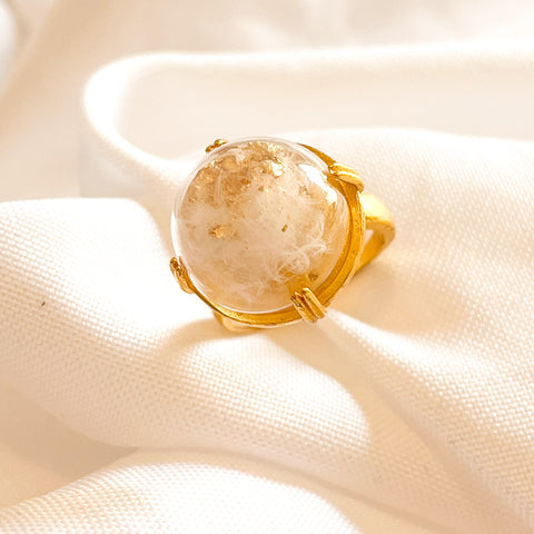 Bague cérémonie et mariage haut de gamme. fait main avec feuille d'or véritable. Bague cérémonie et mariage haut de gamme. fait main avec feuille d'or véritable.