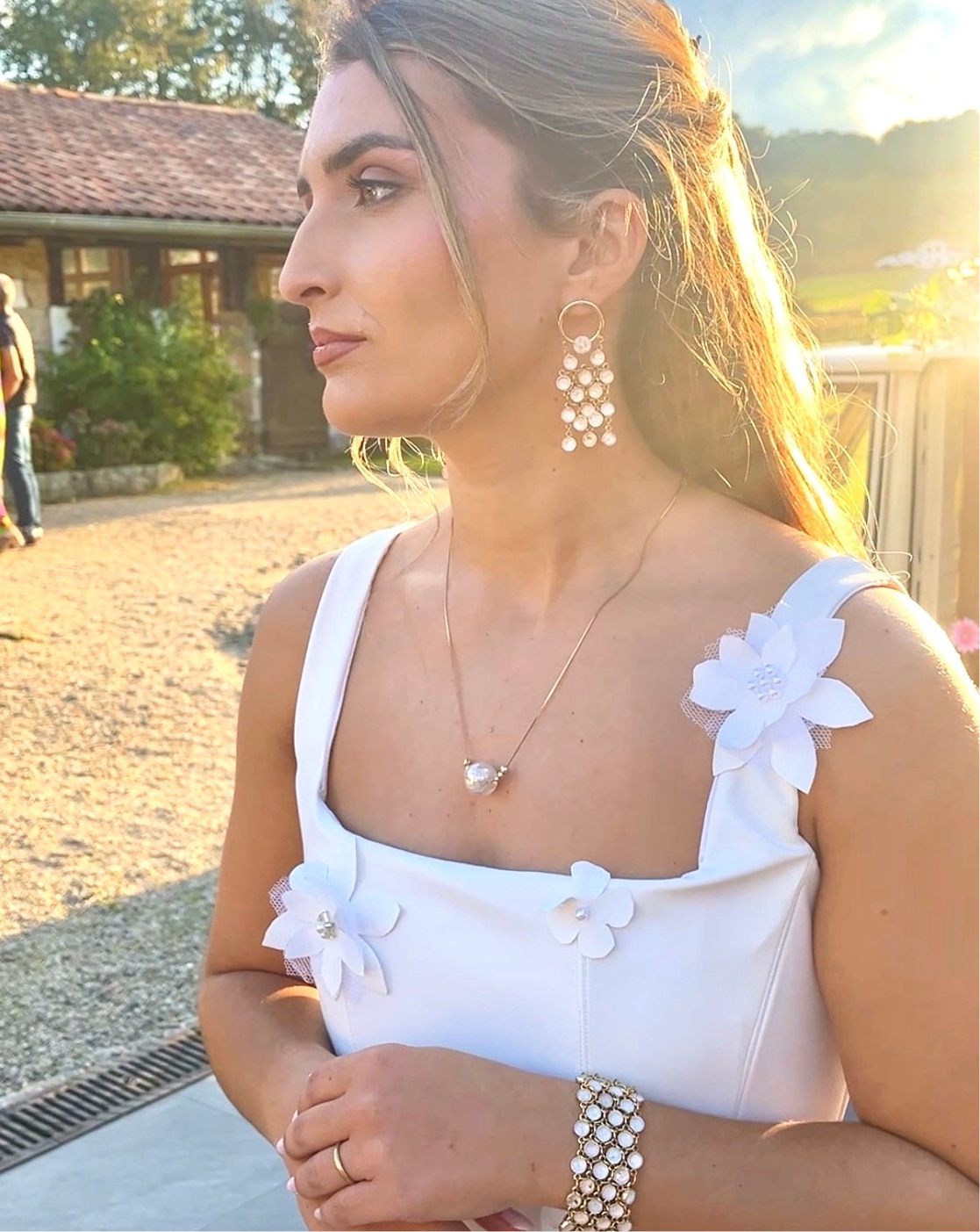 Collier Isis
