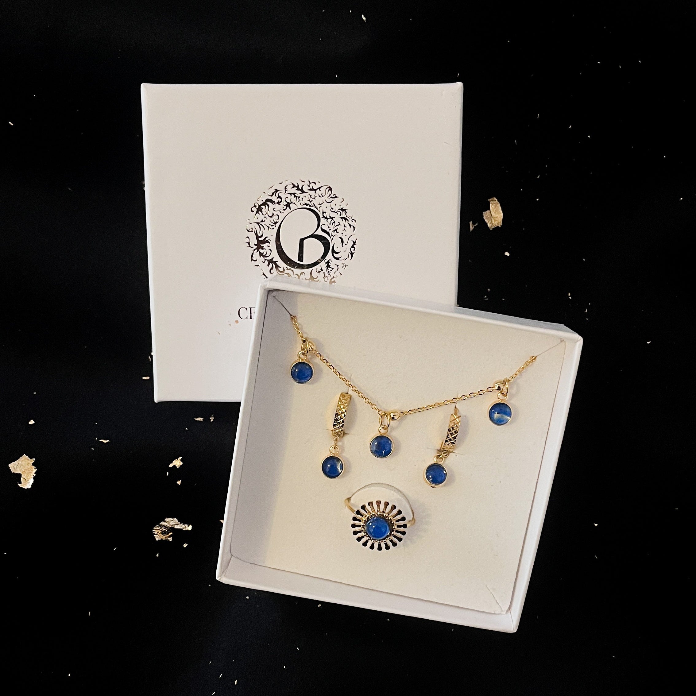 Coffret Collier, Boucles & Bague