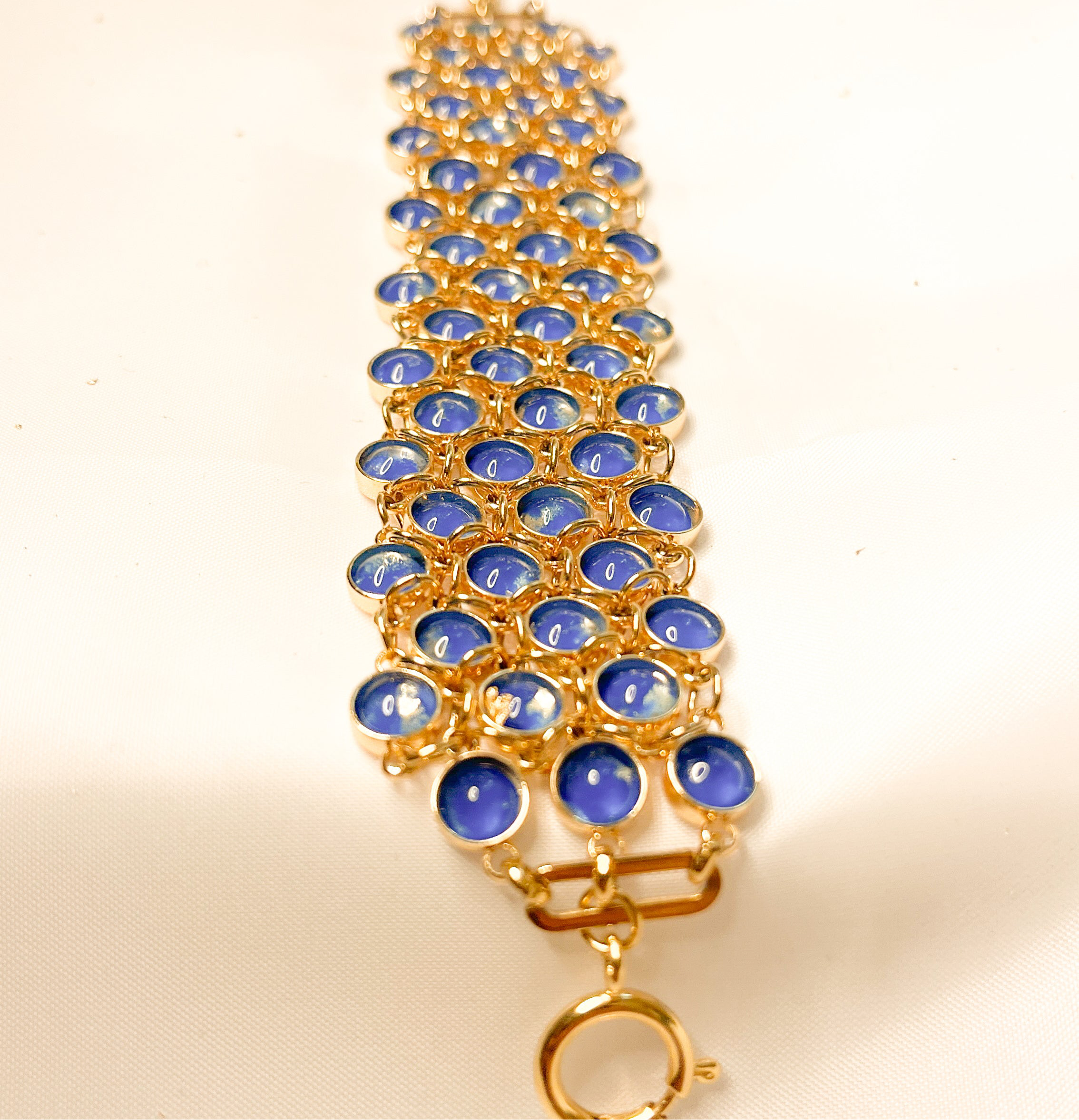 Cendres Bleues