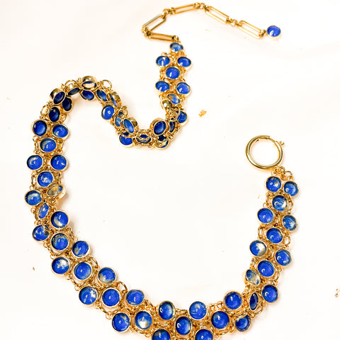 Chocker Blau