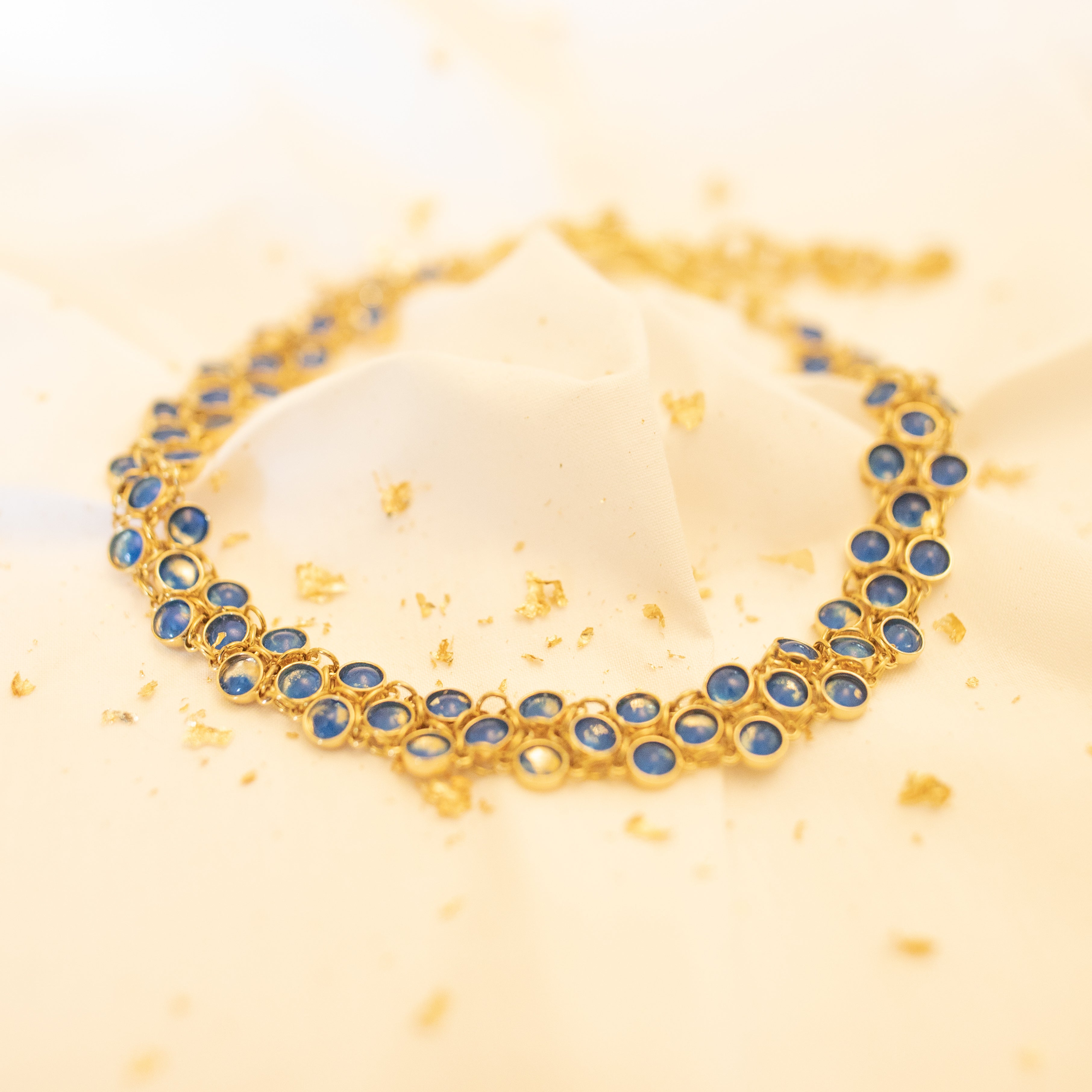 Cendres Bleues