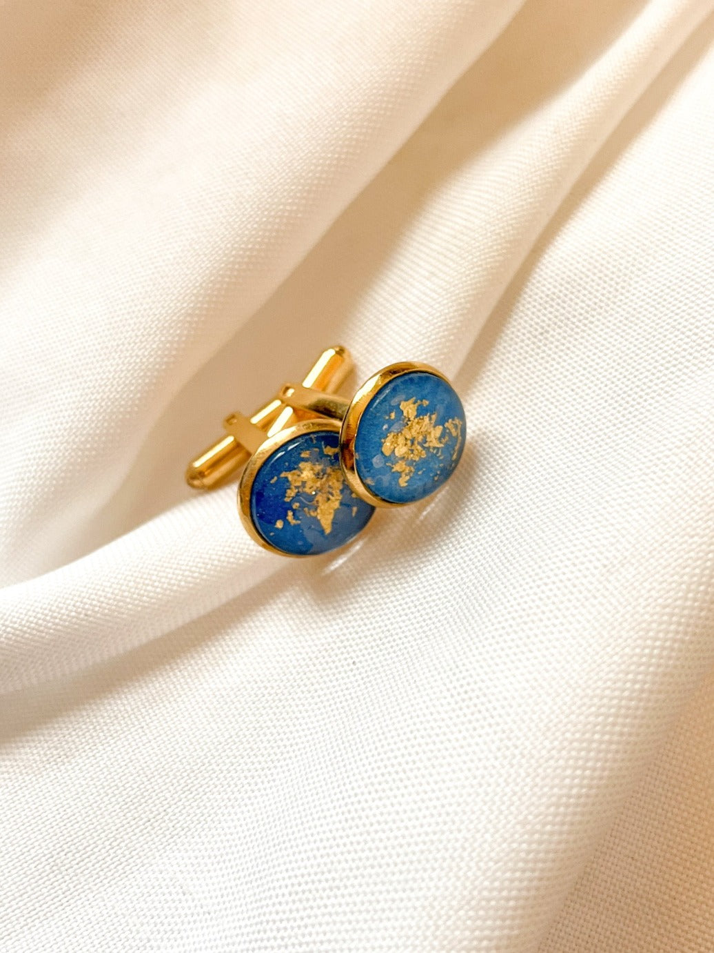 Boutons de manchettes or jaune