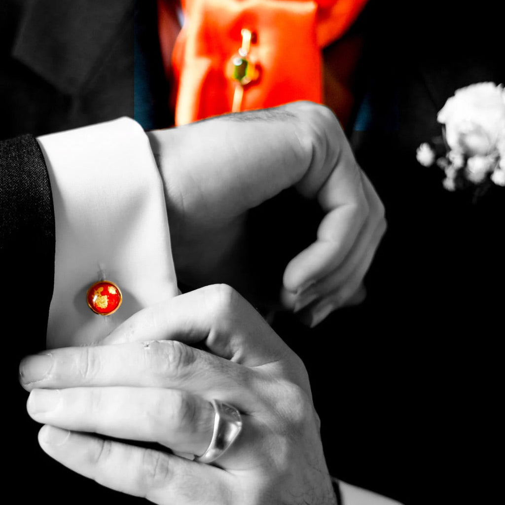 Boutons de manchettes doré